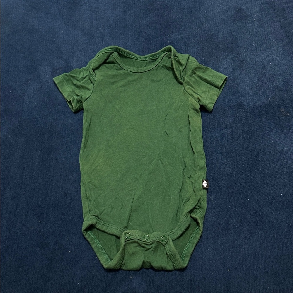 Kyte BABY Green One Piece Bodysuit